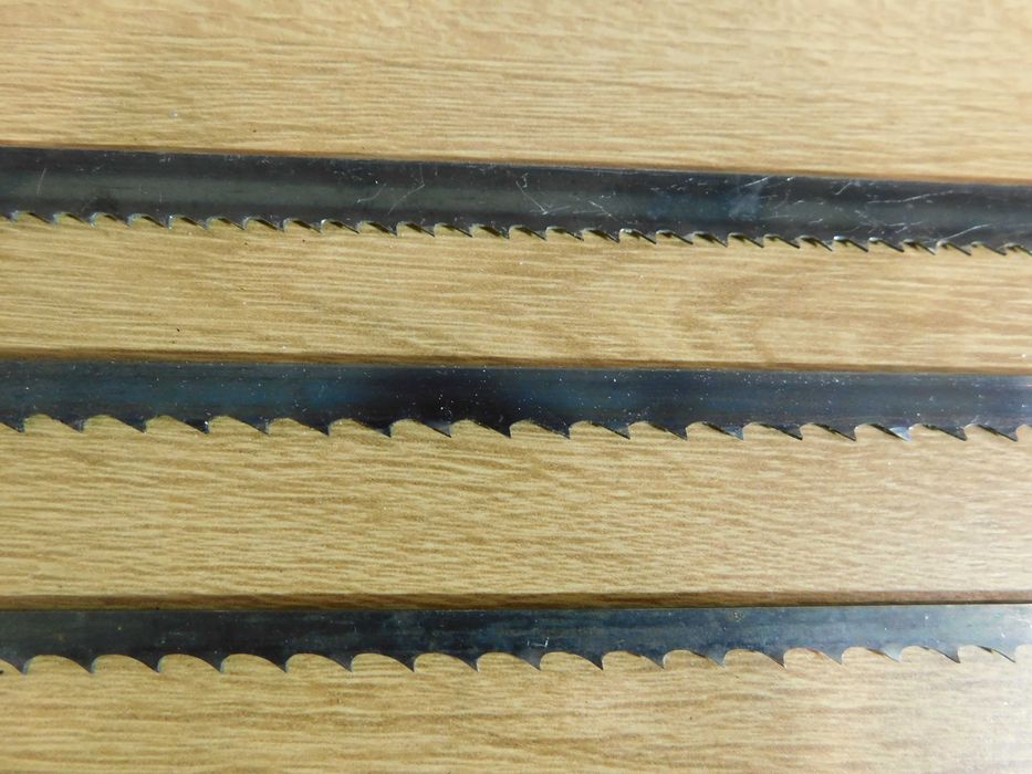 Piła taśmowa do drewna stolarska modelarska 1810x12X0,55X4z
