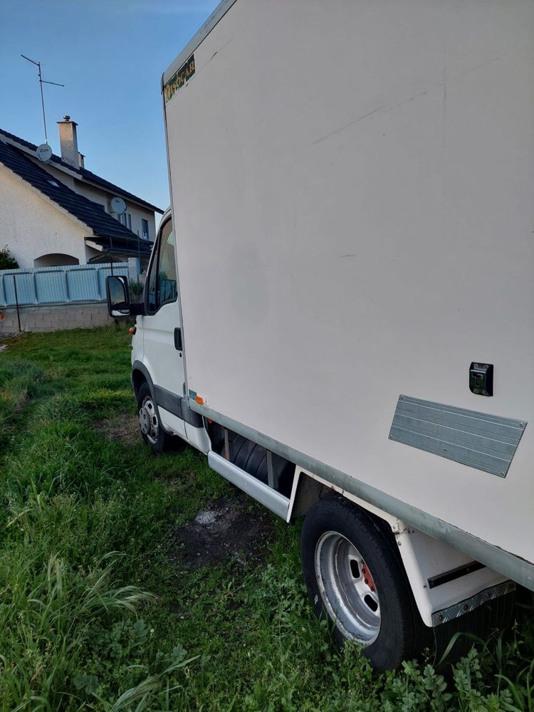 Iveco com frio pronta para entrega