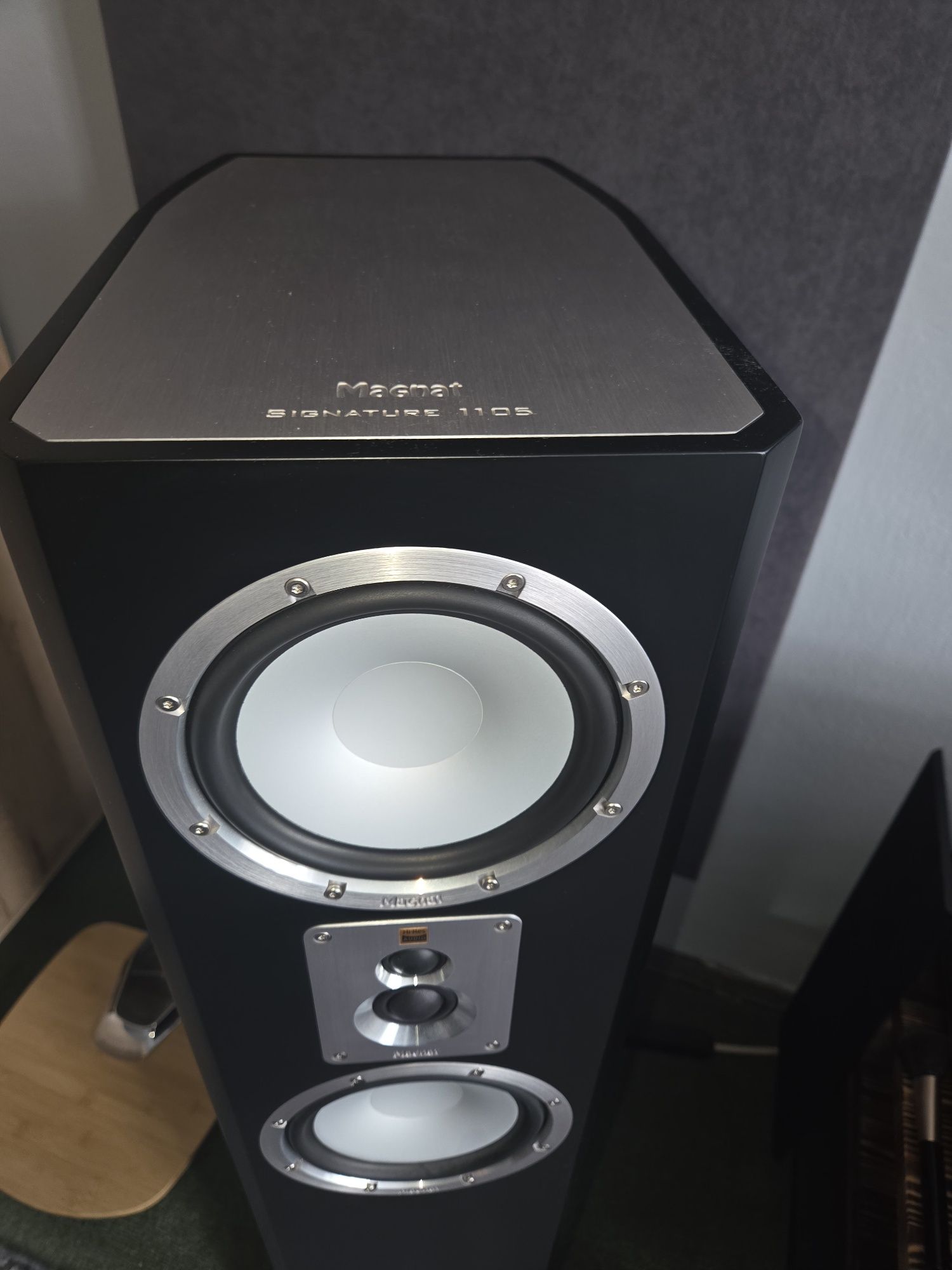 Magnat  Signature  1105 Okazja !!!