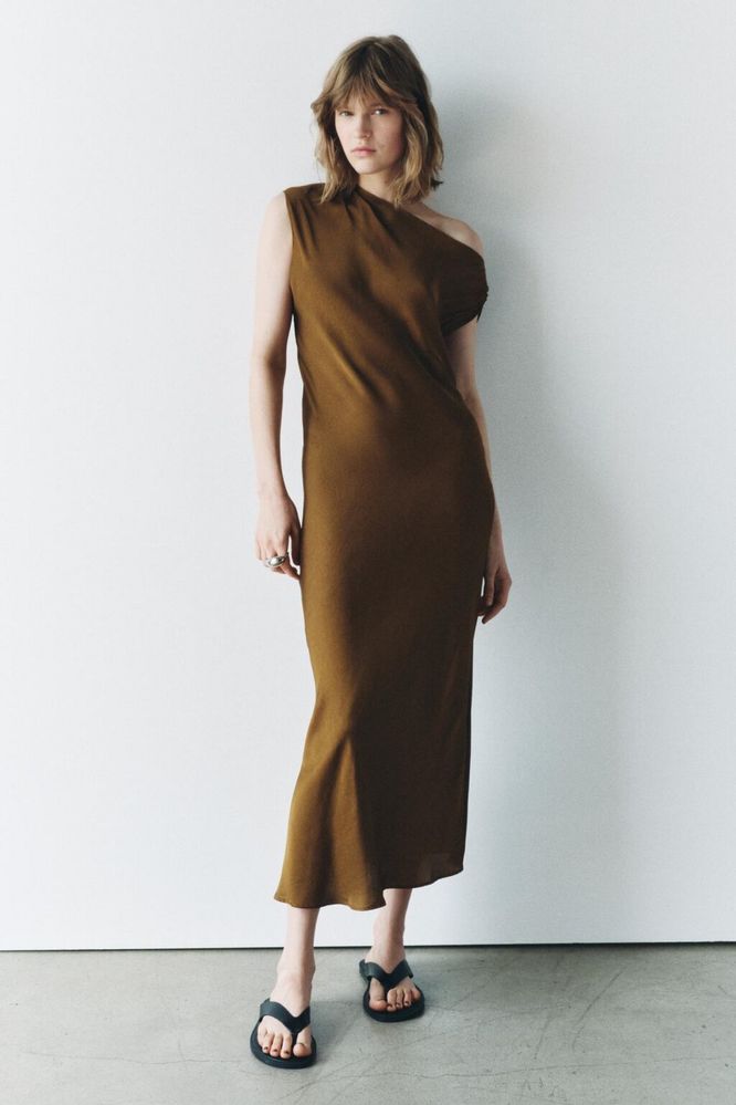 Неймовірна сукня ZARA