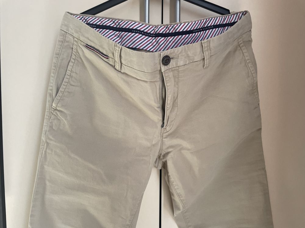 Tommy Hilfiger chinos