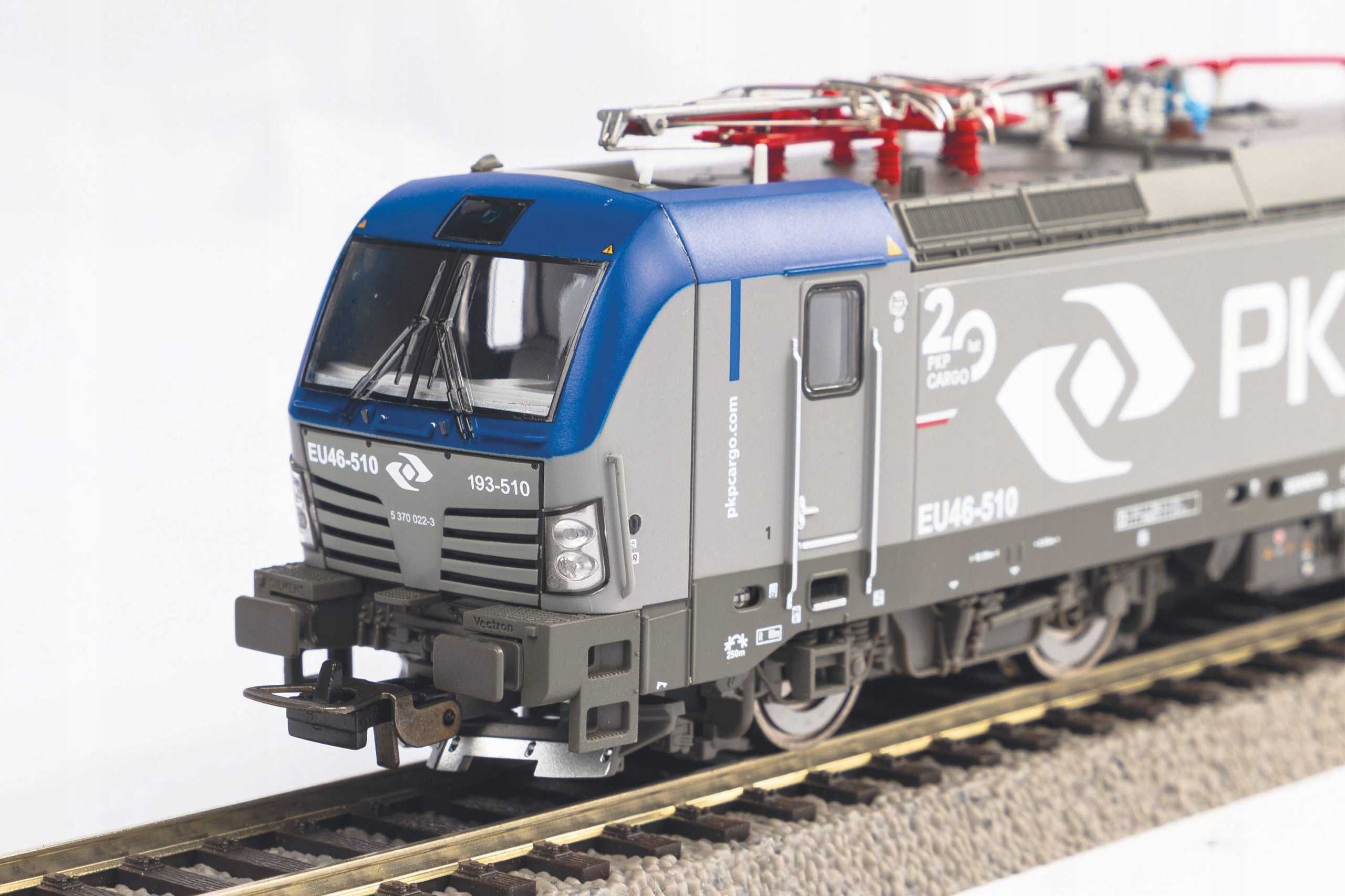 PIKO21651 elektrowóz Vectron z dźwiękiem EU46 PKP Całego. VI