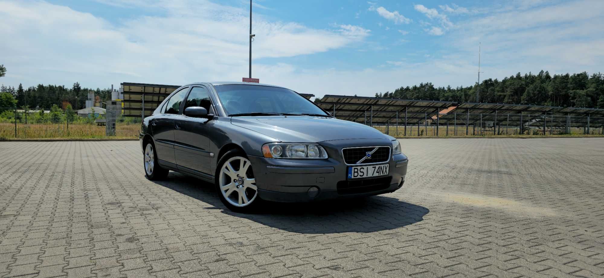 Volvo S60 2.4 140 KM