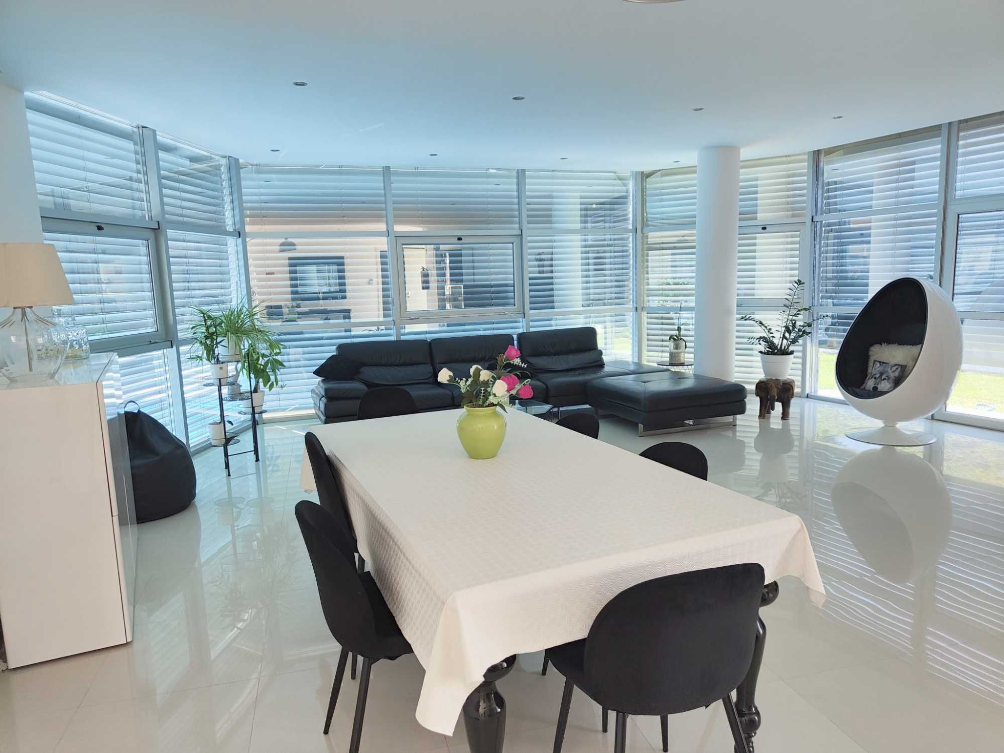 Vila Moderna 4 quartos/ piscina Privativa