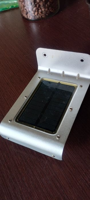 Уличный прожектор на солнечных батареях с датчиком движения 0,55W