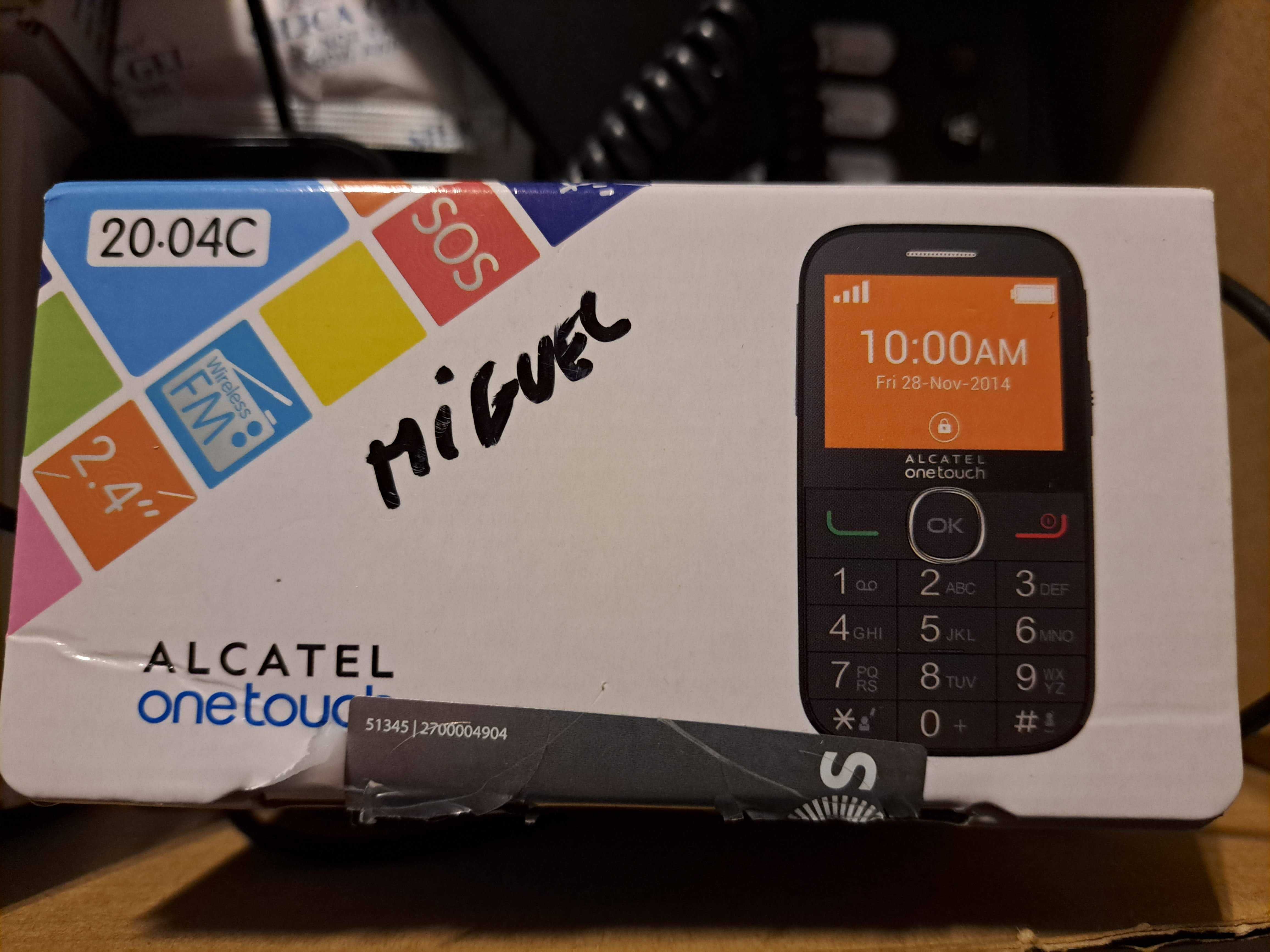 Telemóvel simples Alcatel 20.04C NOS