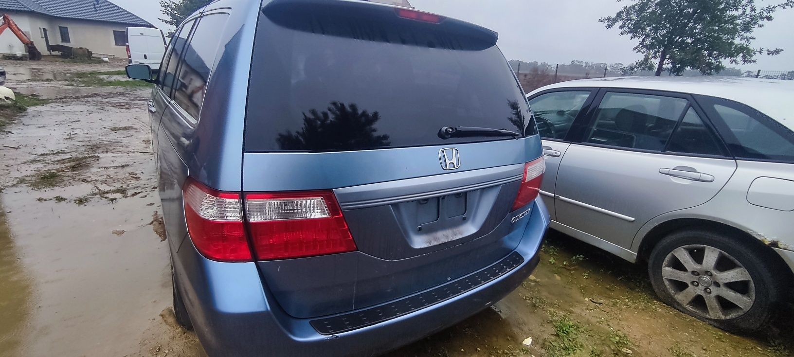 Honda odyssey III 05-07 klapa tył stan bdb