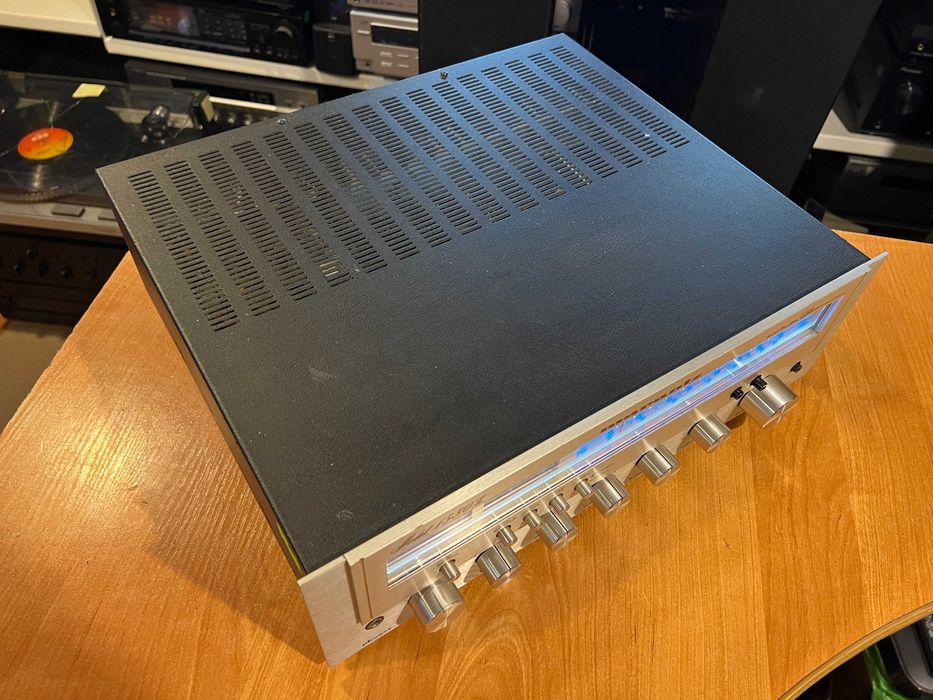 Amplituner Marantz 1530L Audio Room