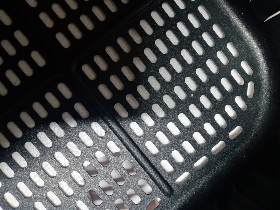 Kosz do frytkownicy Cosori.