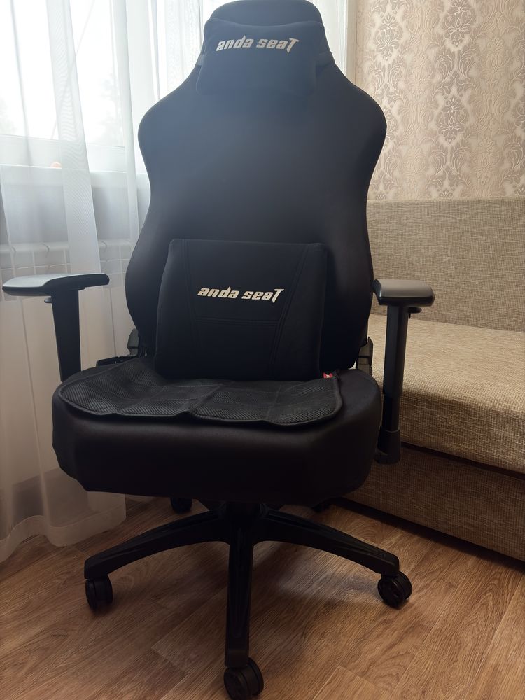 Геймерское кресло Anda Seat Phantom 3 Black L