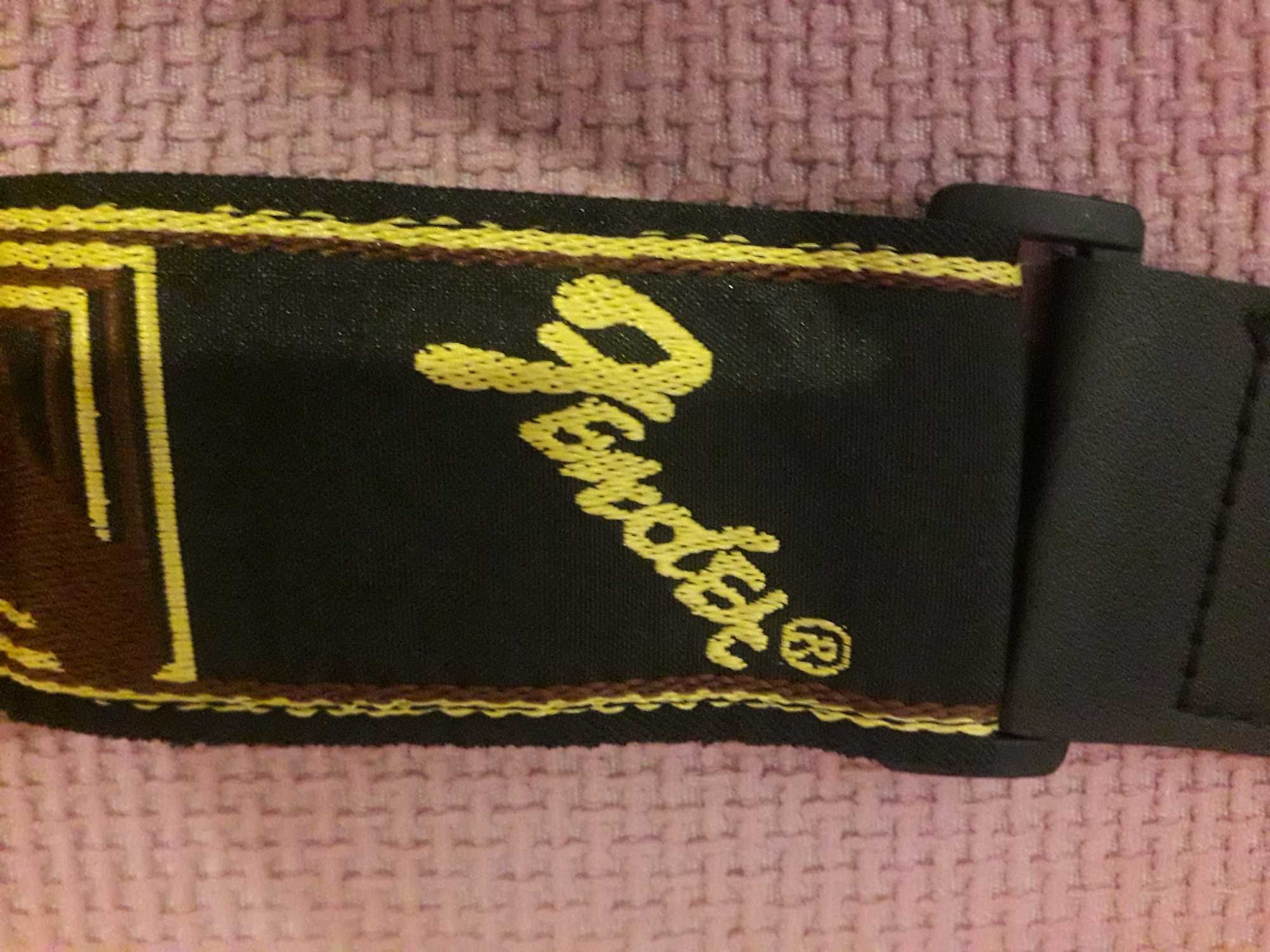 Brązowy pasek z napisem Fender do gitary elektrycznej lub akustycznej