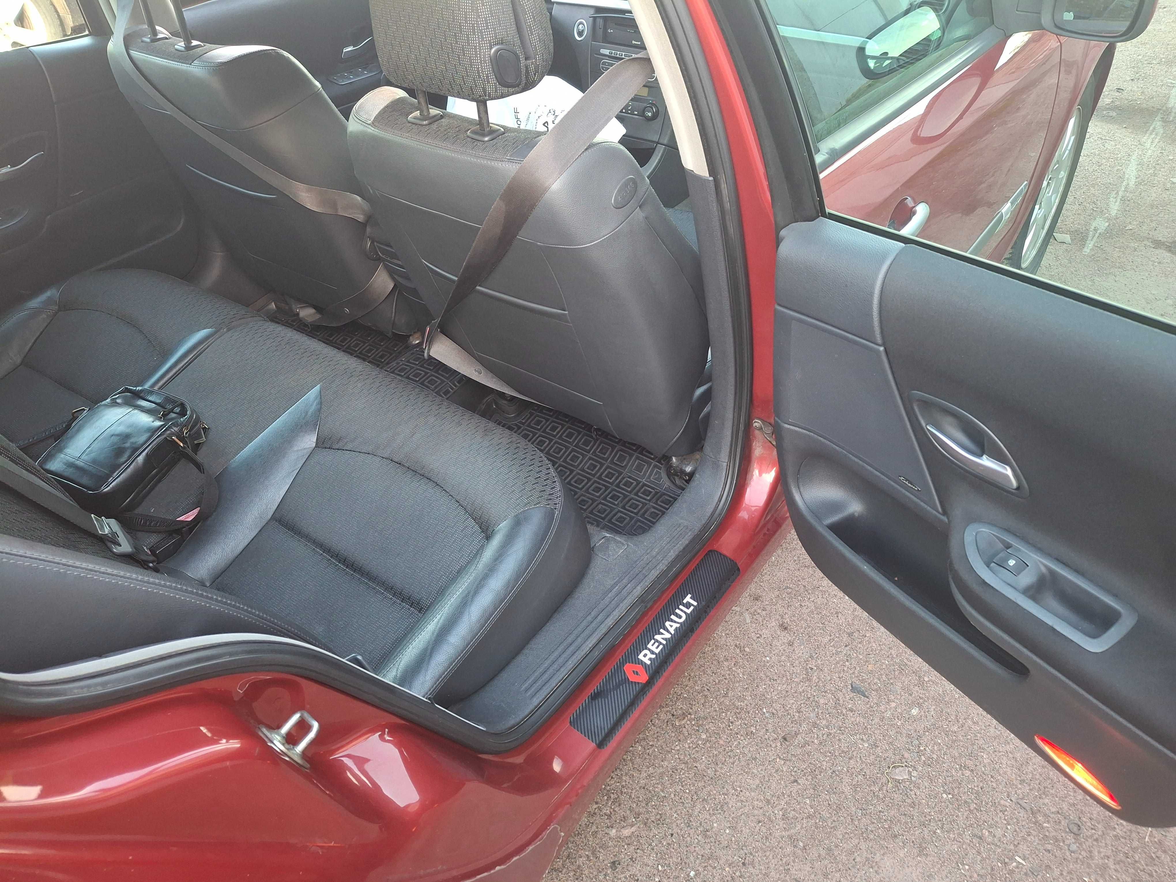 Renault Laguna II 2006 року 1.6 бензин універсал