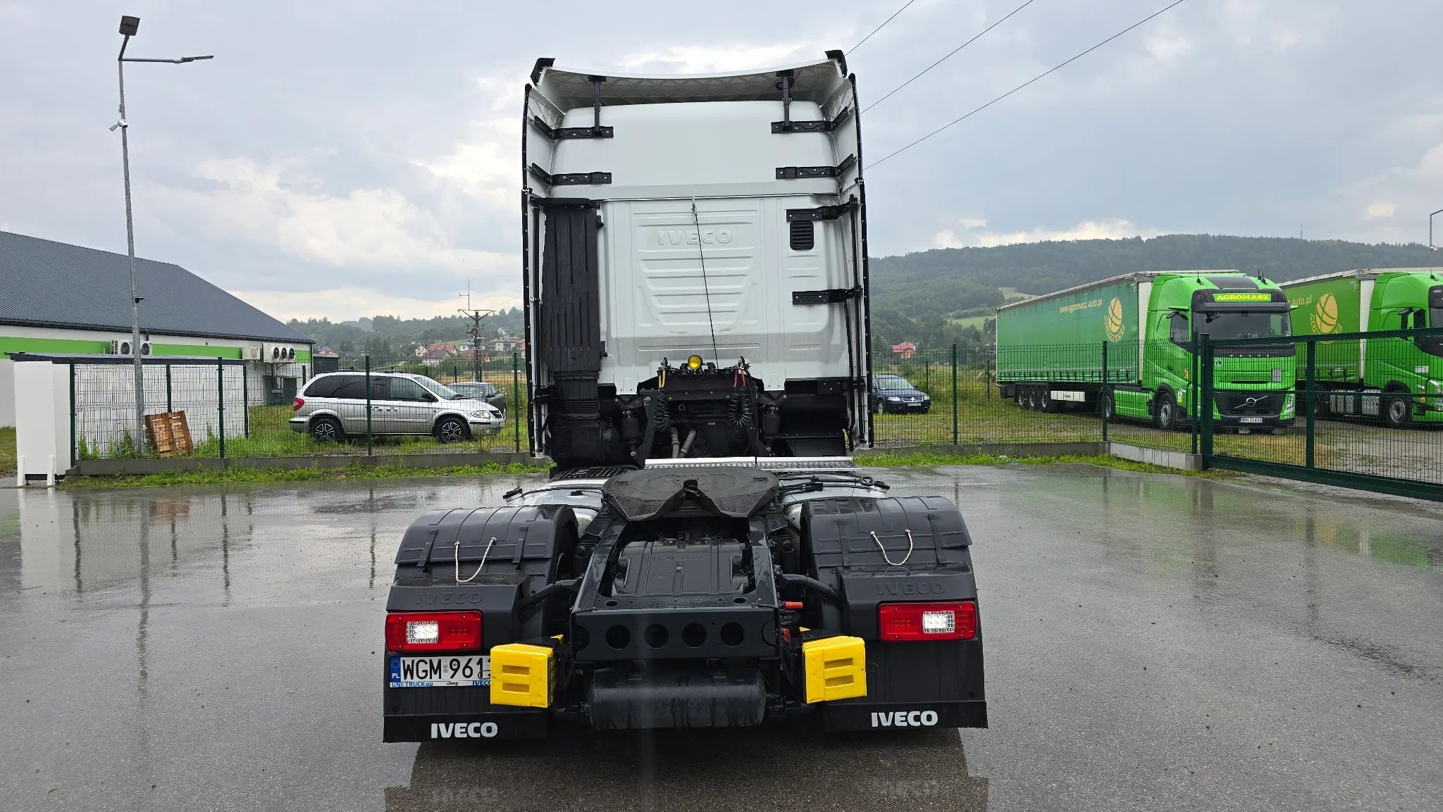 Iveco S-WAY 490  IVECO S-WAY 490 Low  Deck