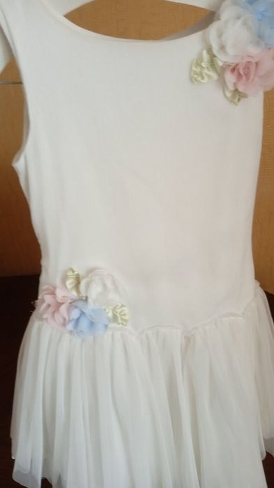 Святкова сукня платья для дівчинки  7,8 років