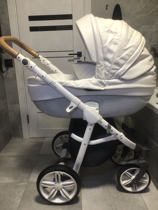 Дитяча коляска 3 в 1 Roan Bass