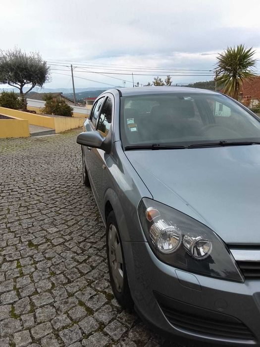 Opel Astra 1.4 Gasolina 2007 – 97.000 km, 5 Portas, Selo antigo