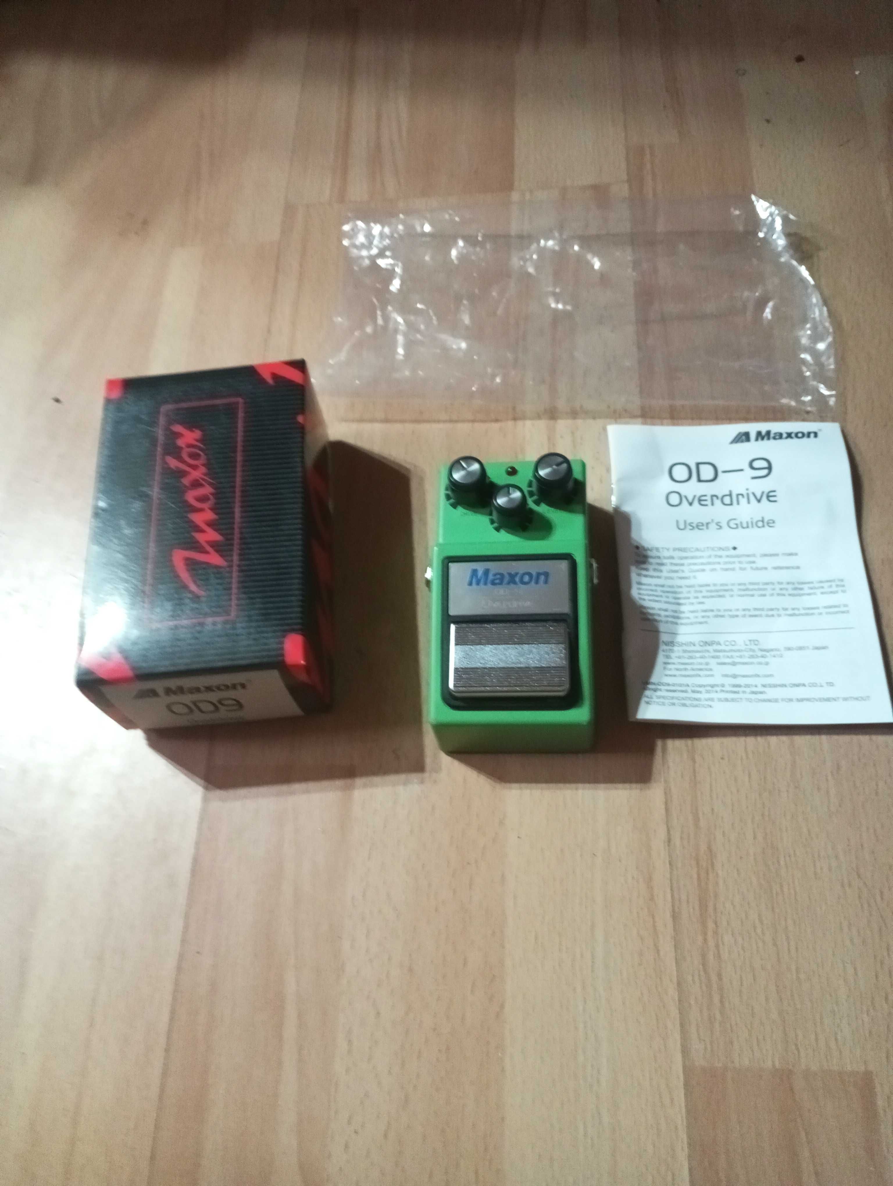 Pedais  "Ibanez Tube Screamer Mini" e "Maxon Overdrive OD-9"
