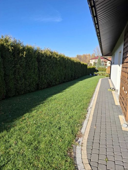 Dom parterowy z dużą działką - Koniemłoty