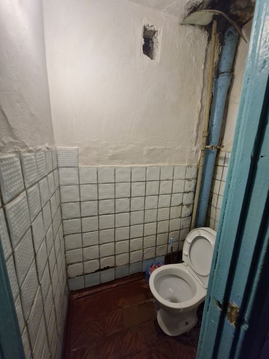 Здається кімната в гуртожитку