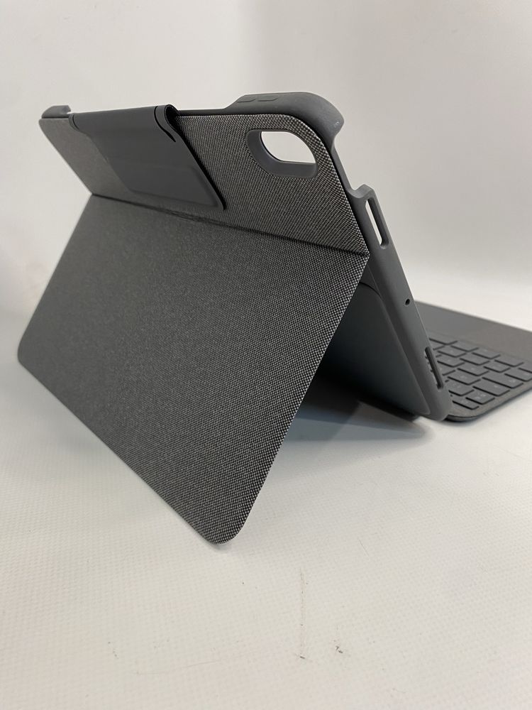 Обкладинка-клавіатура Logitech Folio Touch iPad Air 10.9'' 4th 5th Gen