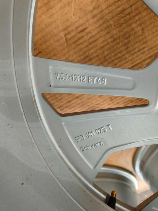 5x112 Alufelgi R19 Skoda Ocatvia III IV RS Superb A3 8V Golf ET48 NOWE
