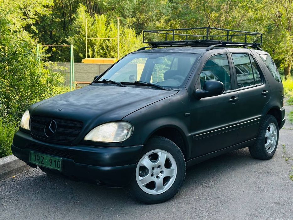 Продам Mercedes Benz ML 2.7 TDI сел поехал