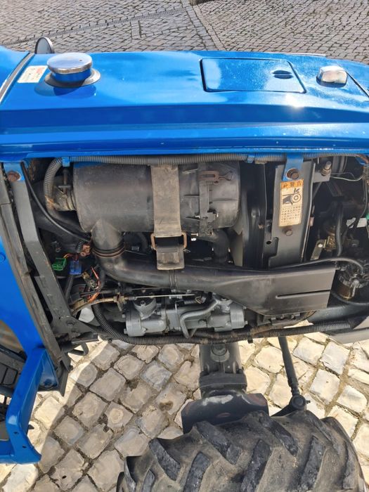 Trator iseki Sial 193 com direção assistida