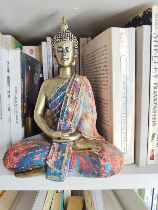 Estatueta/estátua Buda para decoração (19cm)