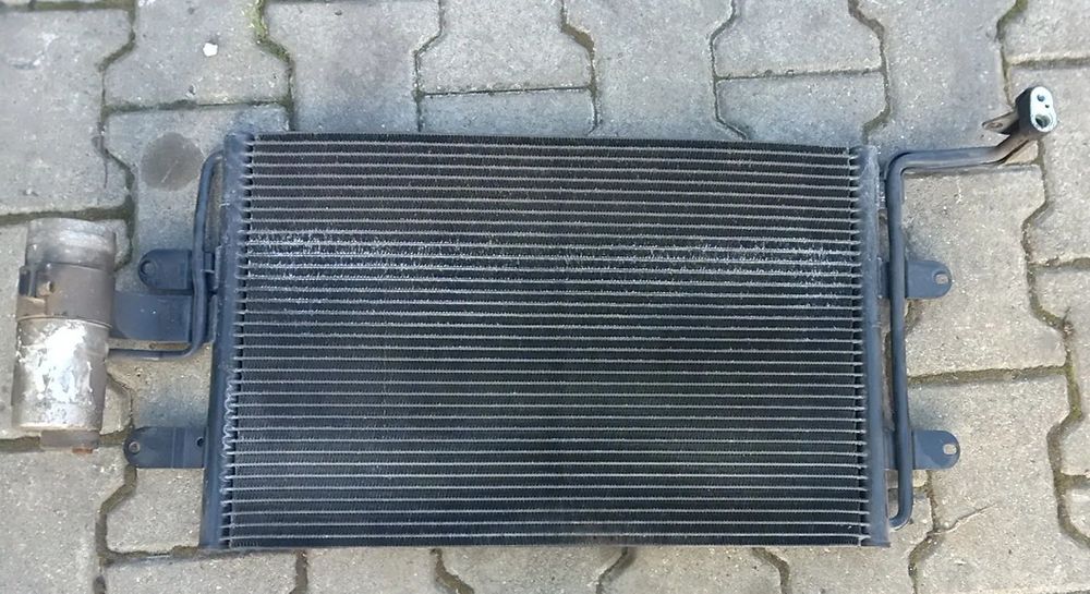 Skoda Octavia I VW Golf Audi A3   chłodnica klimatyzacji skraplacz