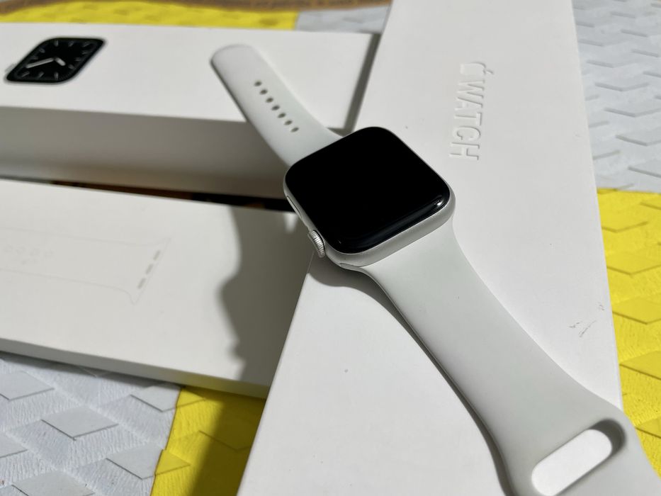 Apple Watch 5 44mm silver