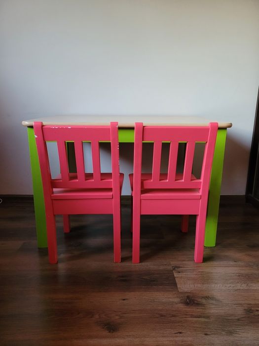 Drewniany stół 90×60 + 2 drewniane krzesełka