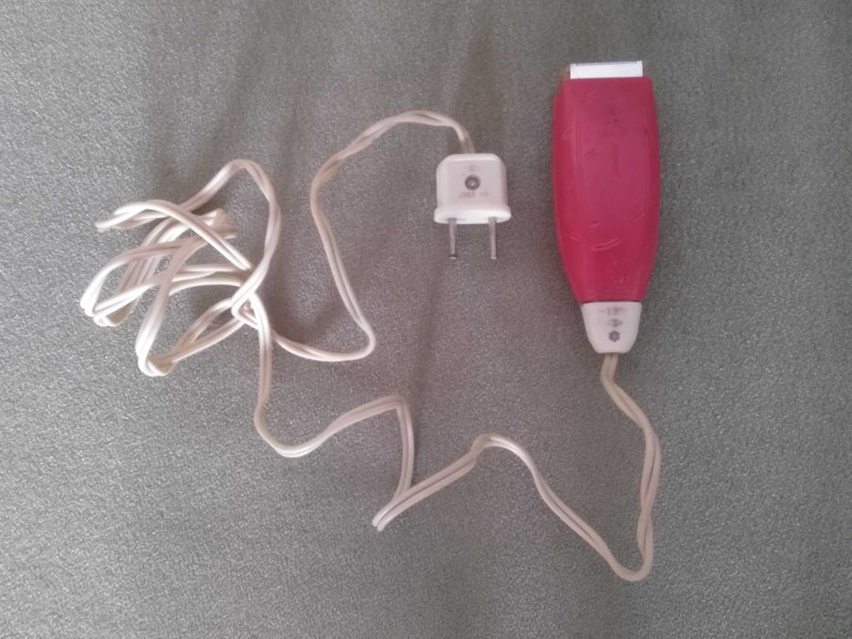 Набор для бритья. Электробритва. СССР. Дорожная электробритва