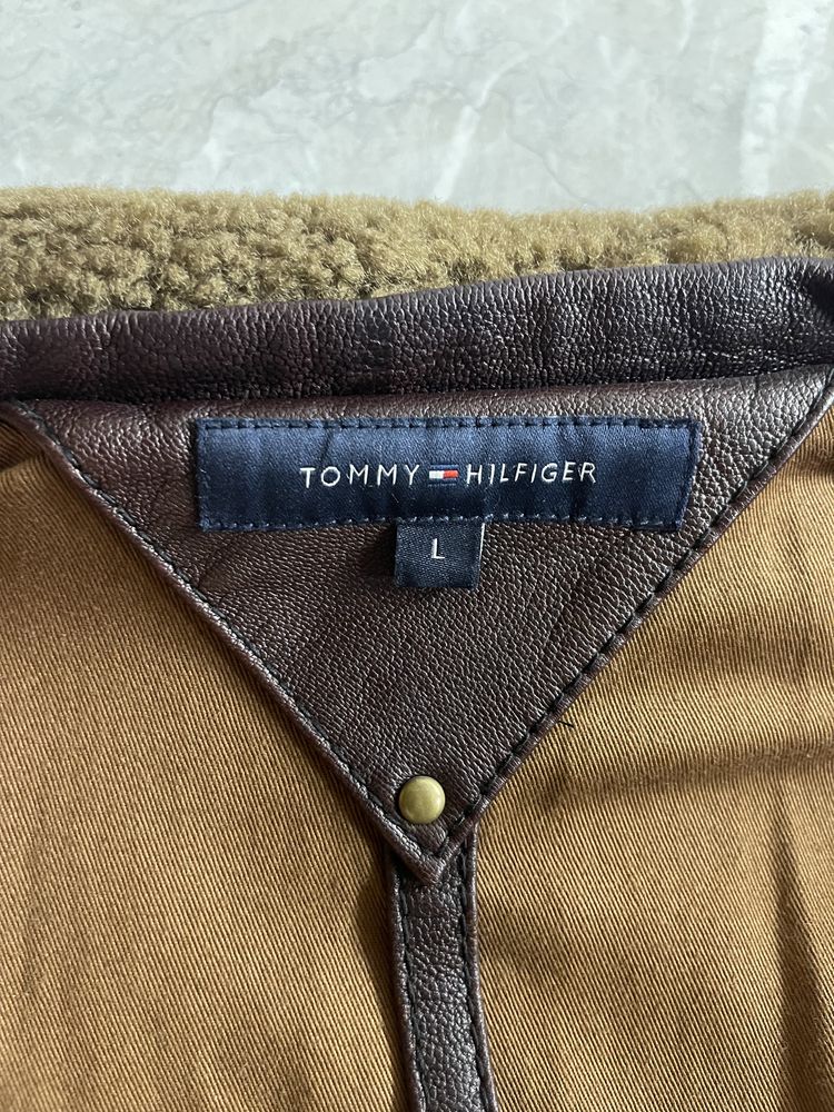 Продам кожаную куртку Tommy Hilfiger