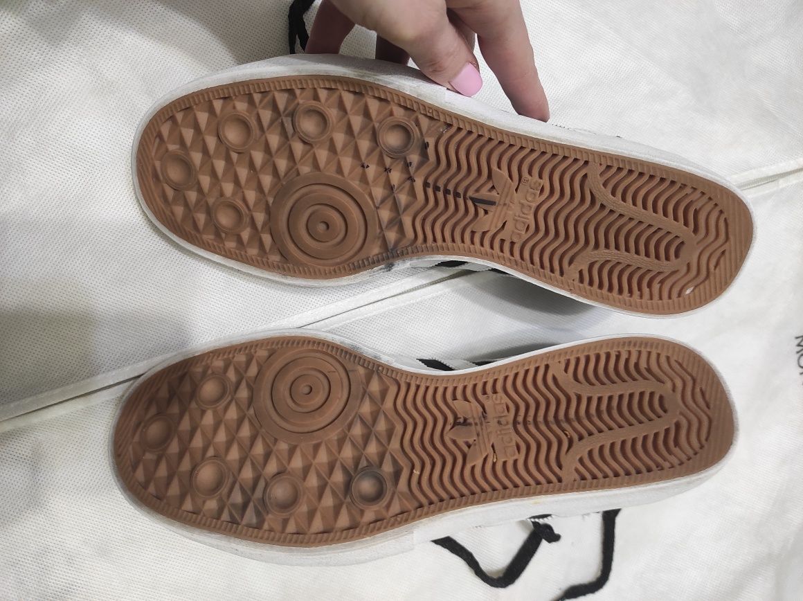 Кросівки Adidas 43р. 27.5см original як нові