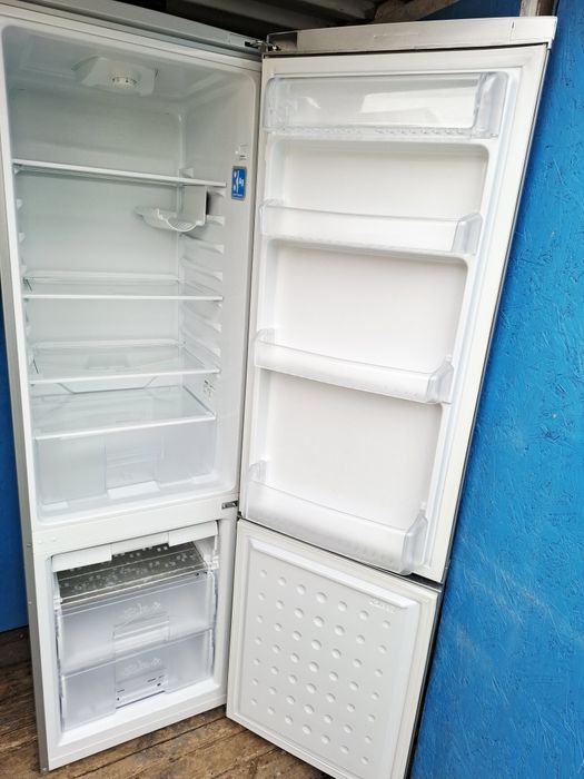 Lodówka Beko Srebrna 100% Sprawna Transport