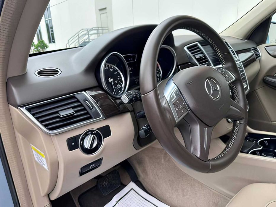 Mercedes-Benz ML 350      2014