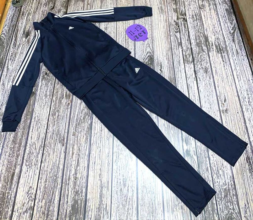 Спортивный костюм Adidas для ребенка 11-12 лет, 146-152 см