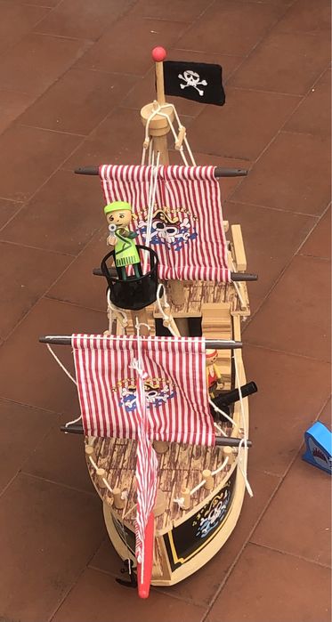 Barco piratas madeira