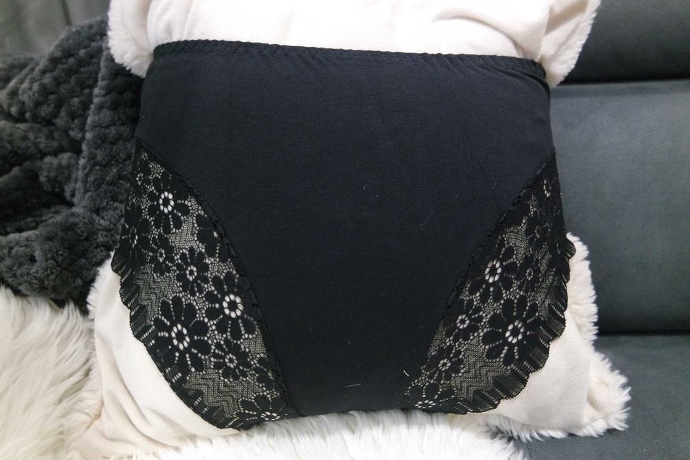 Wygodne majtki damskie  z wysokim stanem  XXL(0825)