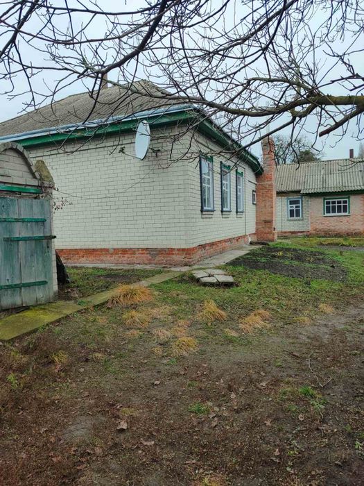 В продажу будинок на межі Золотоноша