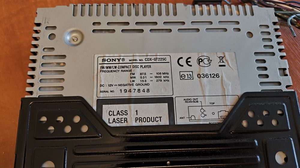 Radio samochodowe CD SONY cdx-gt225c