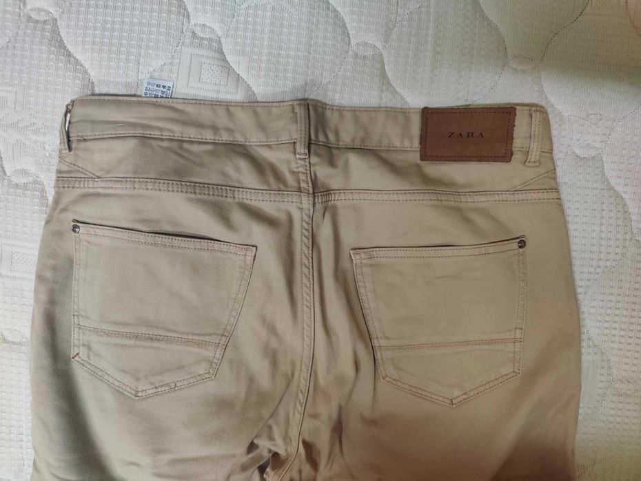 Caças da Zara novas. Tam. 42