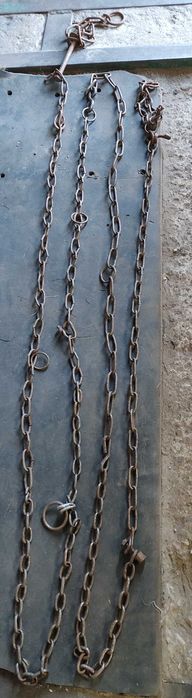 Продам длинную цепь (для животных)