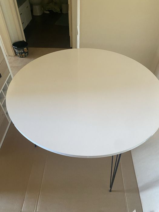 Mesa redonda 90cm 3 pernas