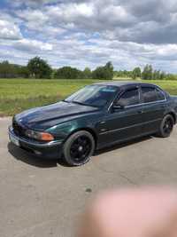 Автомобіль БМВ BMW E39 525