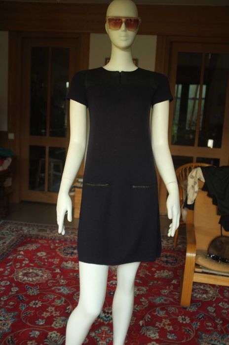 granatowa elegancka wełniana sukienka Massimo Dutti 100% wełna