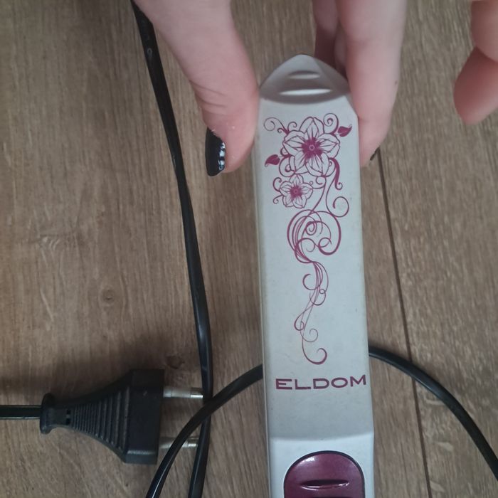 Prostownica do włosów formy Eldom