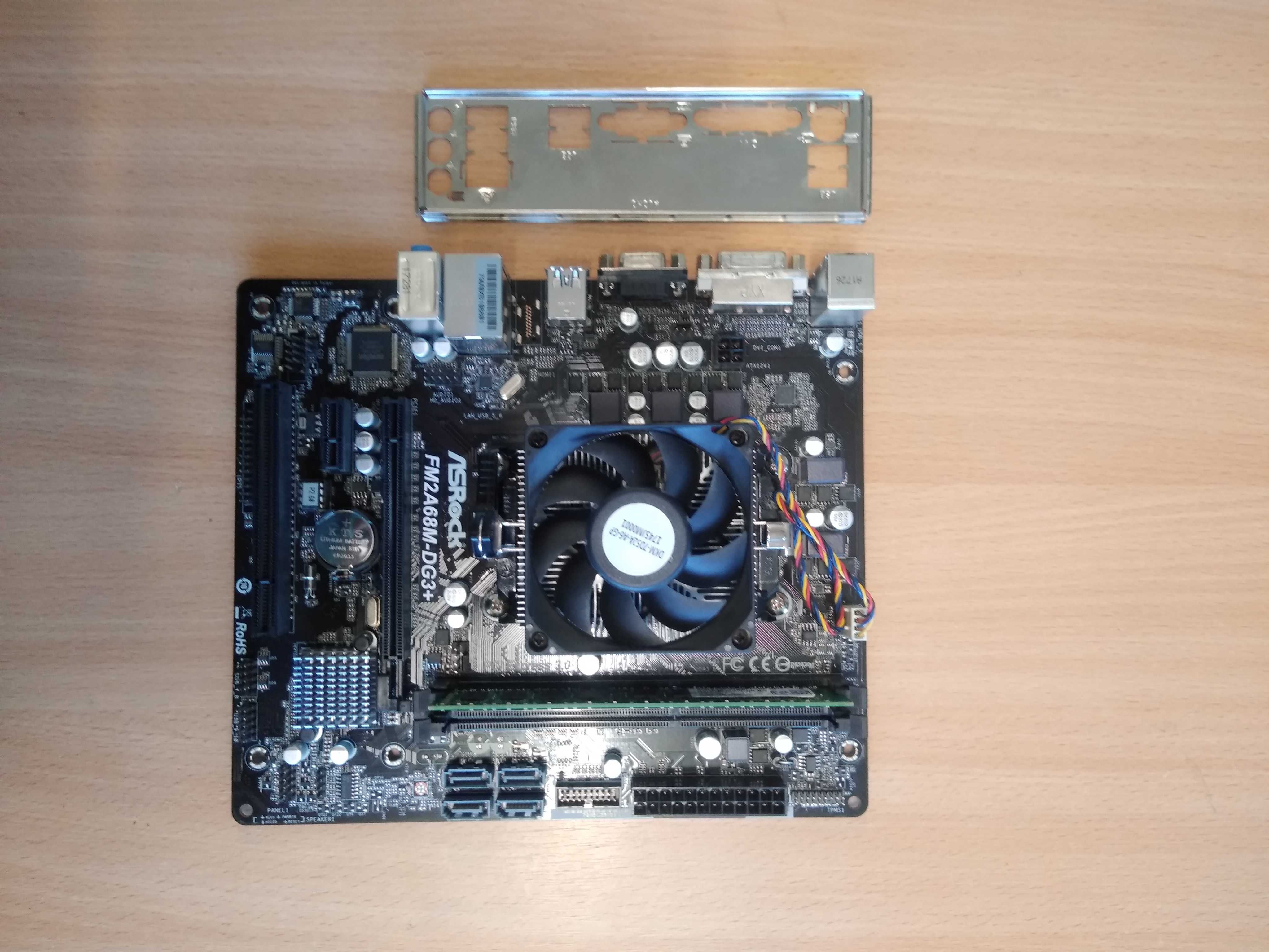 Комплект ASRock FM2A68M-DG3+  + проц AMD A4-5300 + память GOODRAM 8GB