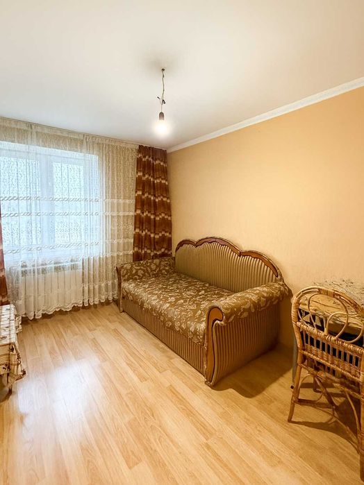 Продається 4 кімнатна квартира з автономним опаленням та ремонтом