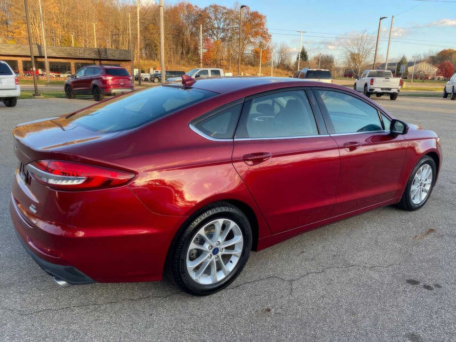 Ford Fusion SE      2019